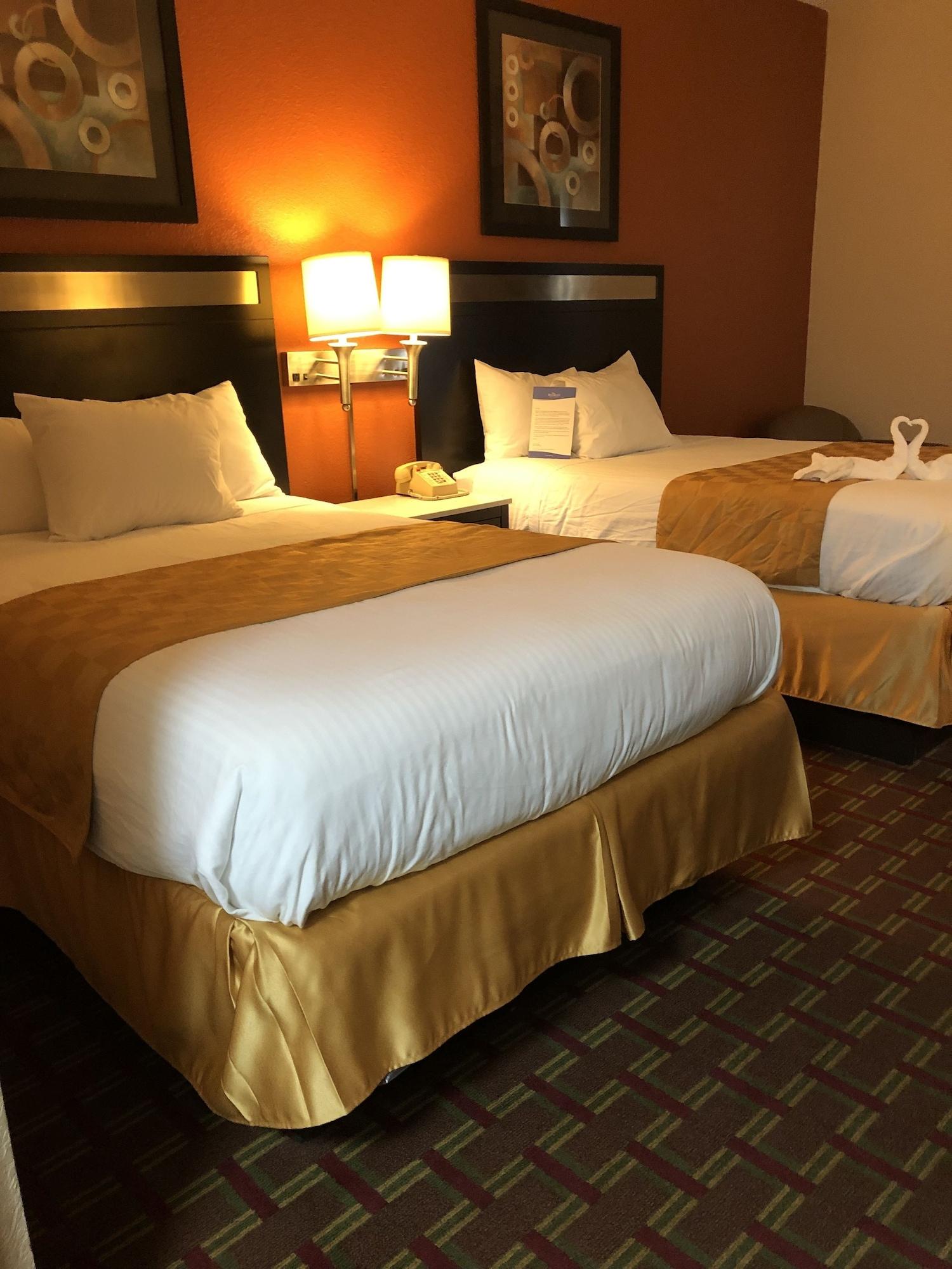 Baymont By Wyndham Cincinnati Hotel 2*