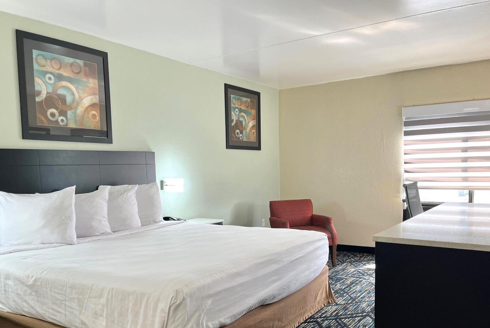 Baymont By Wyndham Cincinnati Hotel Sharonville