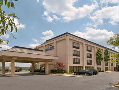 Baymont By Wyndham Cincinnati Hotel 2*