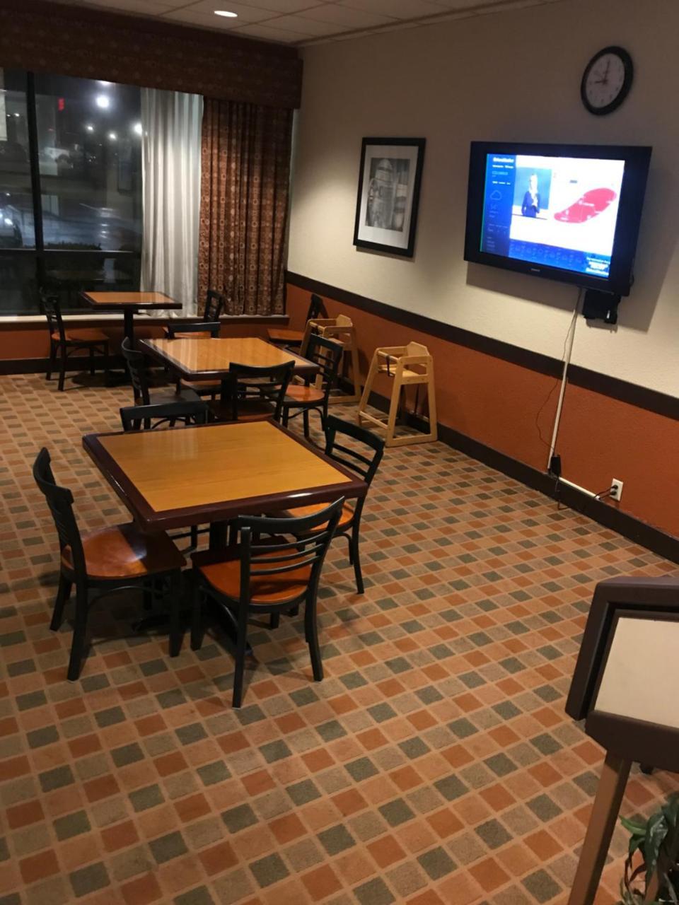 Baymont By Wyndham Cincinnati Hotel 2*