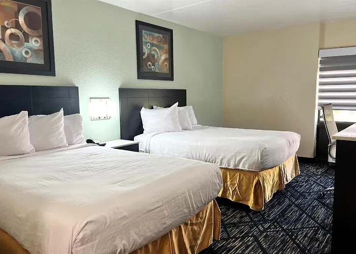 Baymont By Wyndham Cincinnati Sharonville
